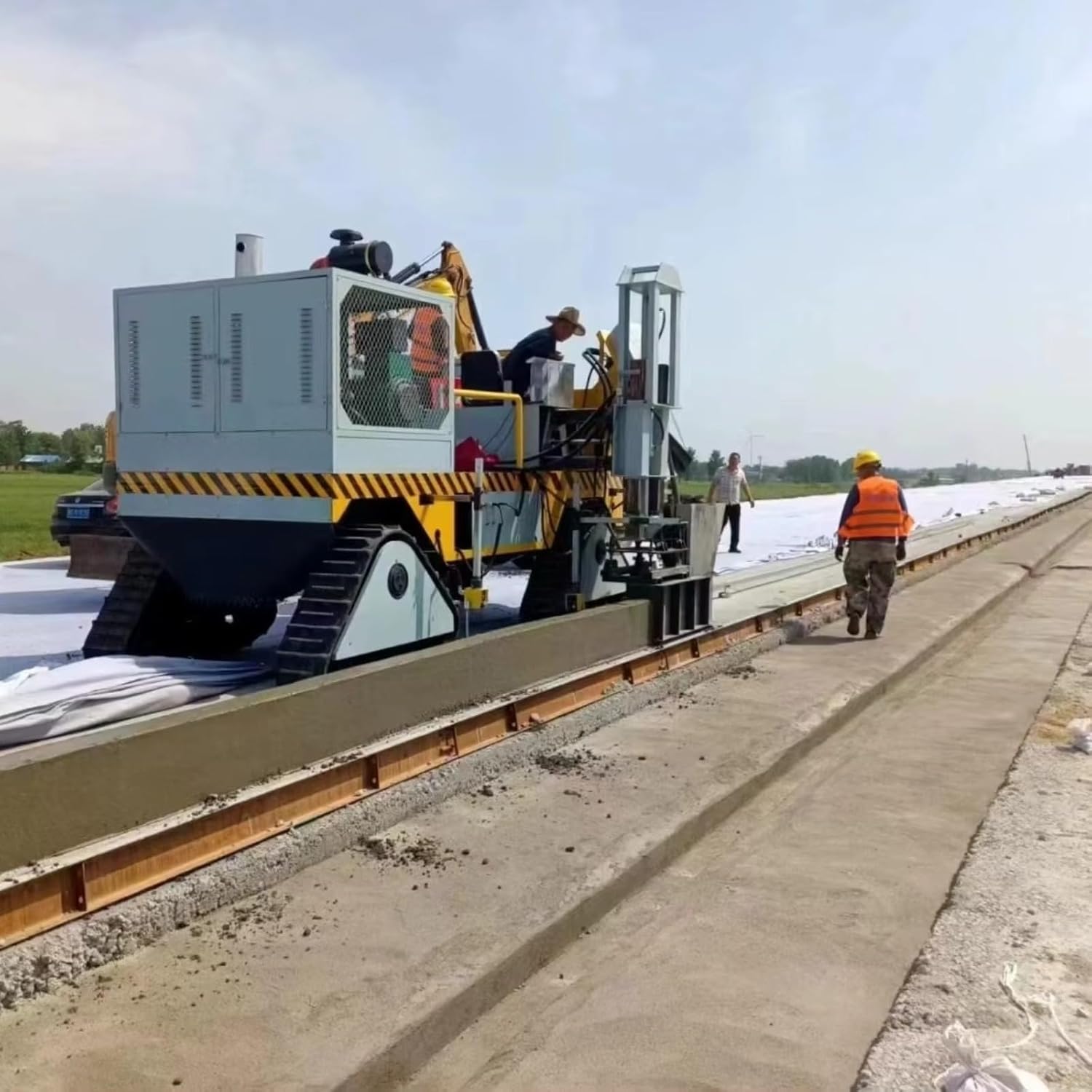 buy concrete curb slipform paver,best curb slipform machine,concrete curb paver worth buying,automatic curb machine pros cons,should I buy a slipform paver,concrete curb machine vs alternatives unboxing and complete package contents