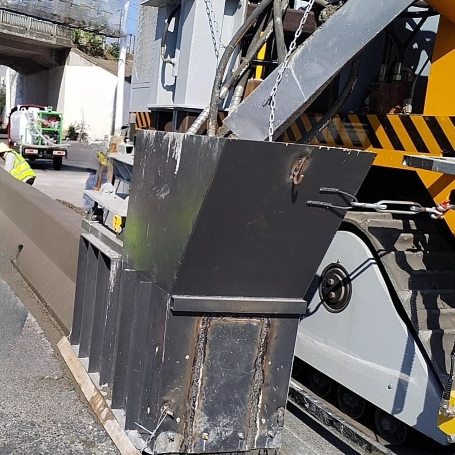 Step-by-step guide for buy concrete curb slipform paver,best curb slipform machine,concrete curb paver worth buying,automatic curb machine pros cons,should I buy a slipform paver,concrete curb machine vs alternatives - complete tutorial
