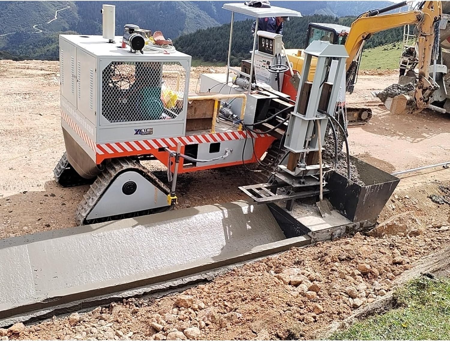 buy concrete curb slipform paver,best curb slipform machine,concrete curb paver worth buying,automatic curb machine pros cons,should I buy a slipform paver,concrete curb machine vs alternatives performance testing and real-world results