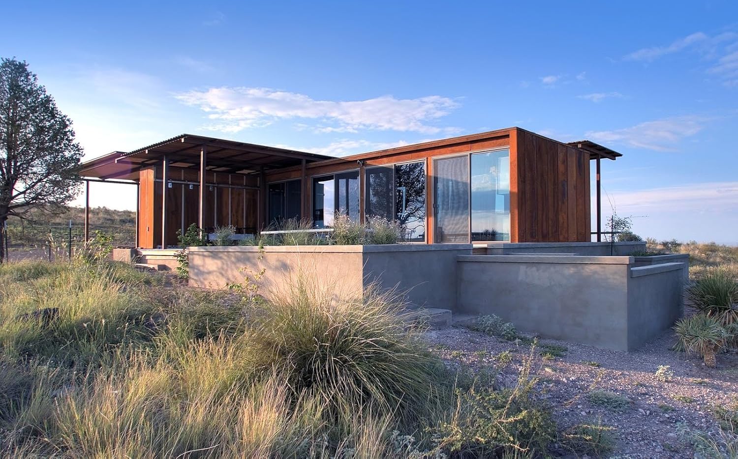 buy prefabricated modular container shop,should I buy a prefabricated modular container shop,modular container shop vs traditional kiosk,prefabricated container shop pros cons,modular container shop worth buying,best shipping container cafe unit performance testing and real-world results