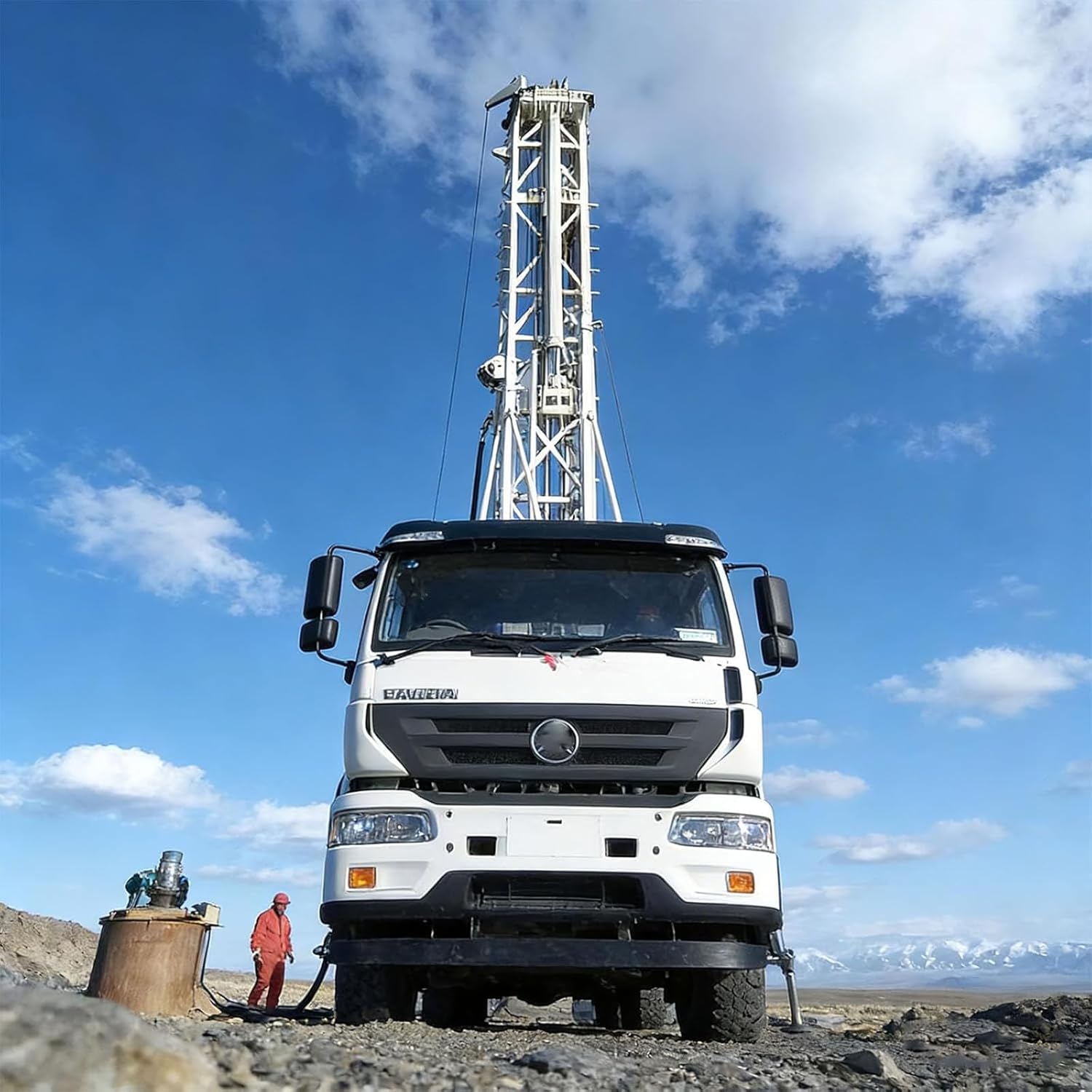 truck mounted hydraulic drilling machine,truck mounted drilling rig worth buying,industrial rock drilling machine pros cons,best hydraulic drilling rig for construction,truck mounted soil drill rig features,should I buy a truck mounted drill - detailed features and technical specifications