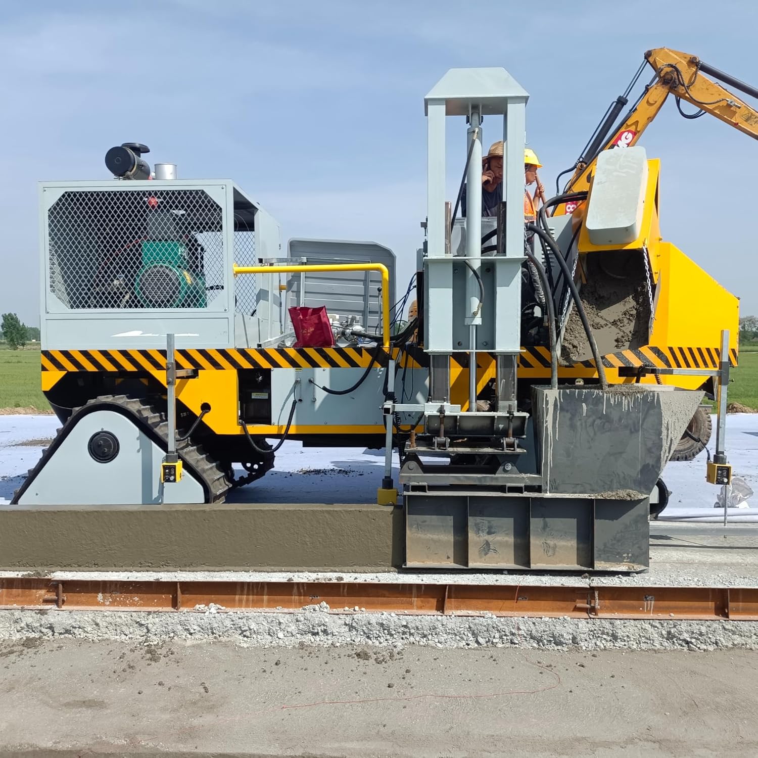 automatic slipform curb paver,stringless curb machine,GPS concrete curb machine,slipform curb paver pros cons,best curb paving equipment,heavy duty automatic curb machine worth buying - detailed features and technical specifications