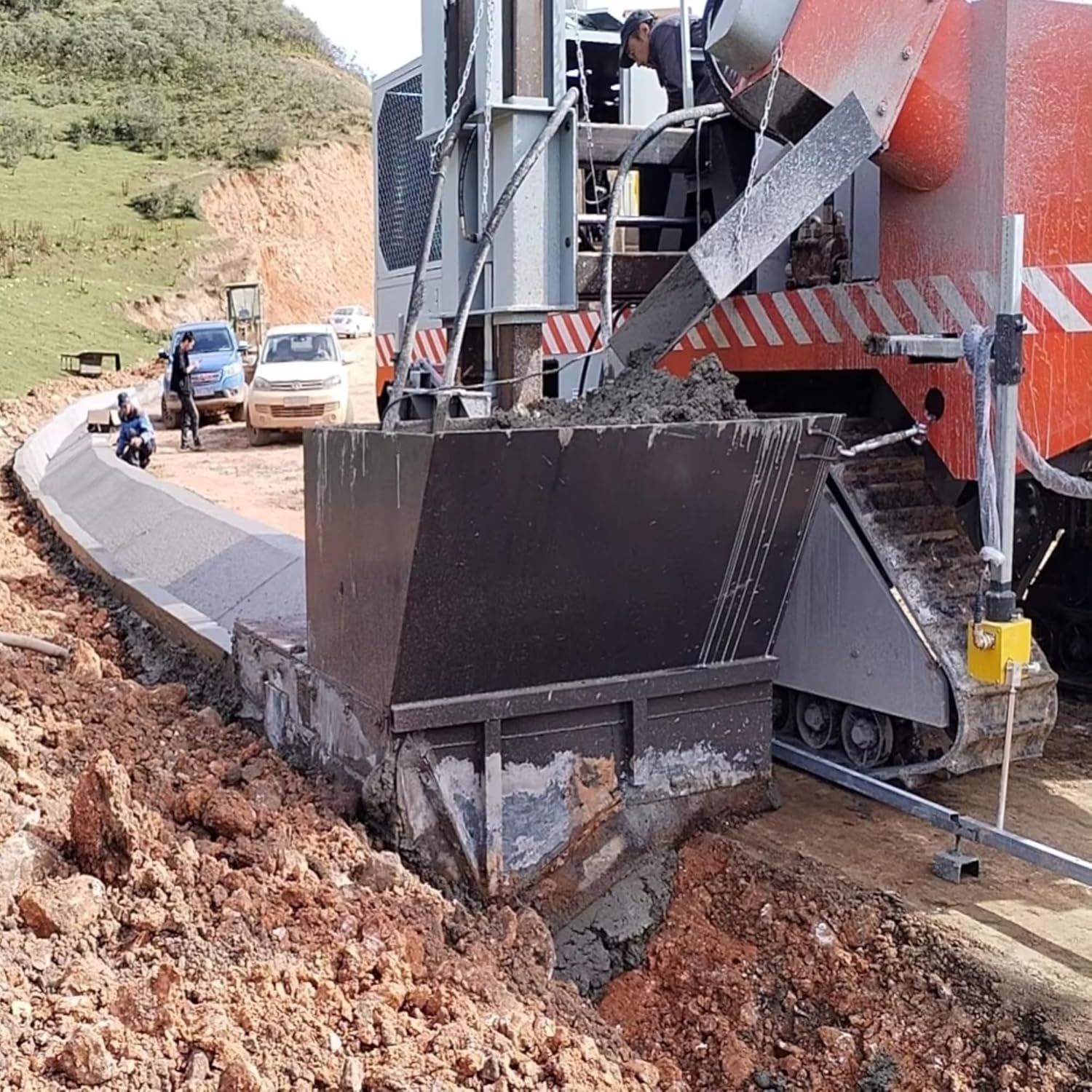 automatic slipform curb paver,stringless curb machine,GPS concrete curb machine,slipform curb paver pros cons,best curb paving equipment,heavy duty automatic curb machine worth buying performance testing and real-world results