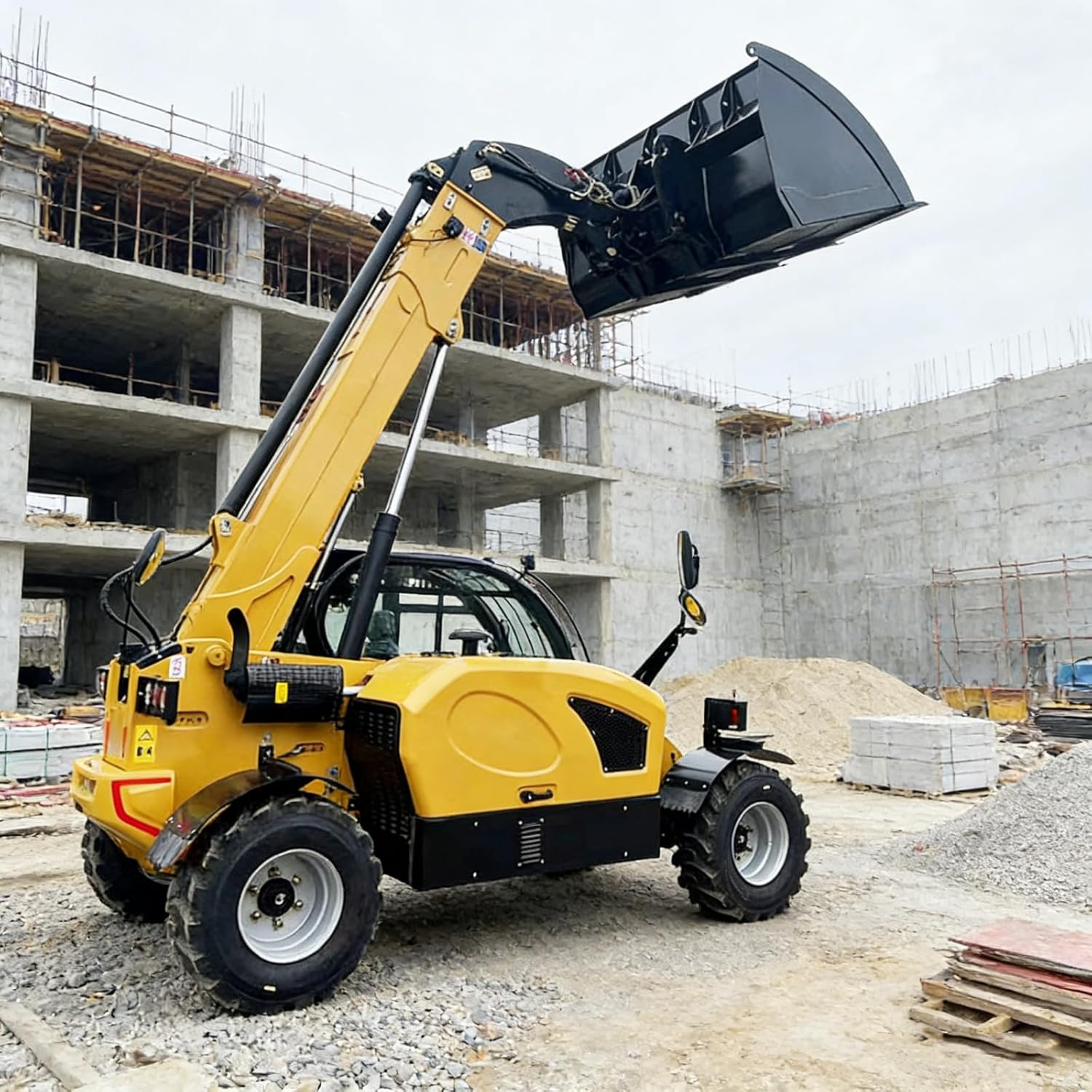 telehandler telescopic lift truck,best telehandler for construction,telehandler vs forklift,telehandler pros cons,buy telehandler online,telehandler worth buying - detailed features and technical specifications